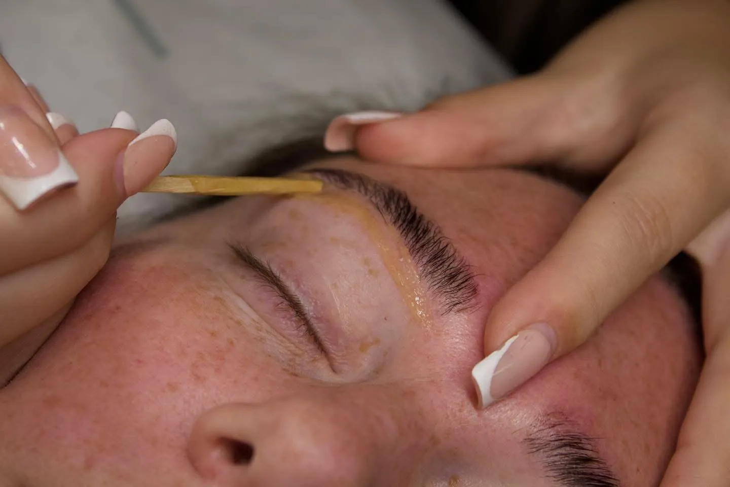 Brow Wax and Tint Course training course